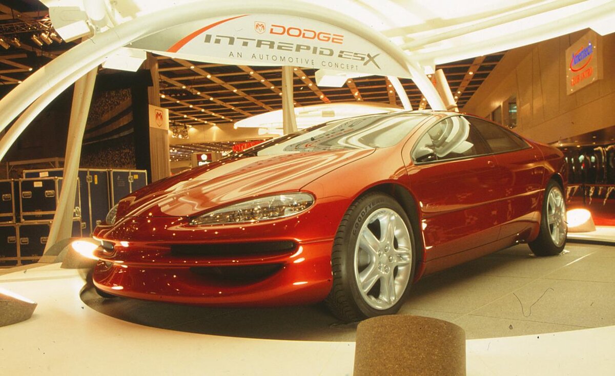 Dodge Interpid ESX 1 на автосалоне в Чикаго