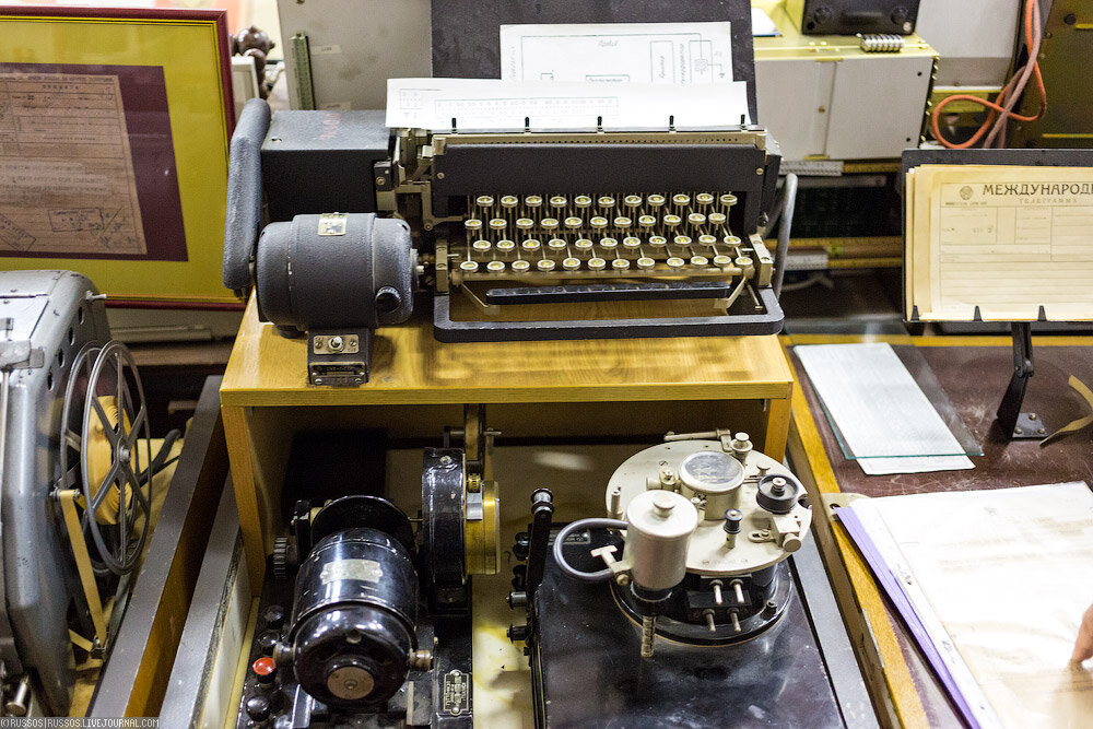 Радиотелеграф. П-115 телеграфный аппарат. Телеграфный аппарат Попова 1896. ЛТА-8 телеграфный аппарат. Телеграфный аппарат 1877.