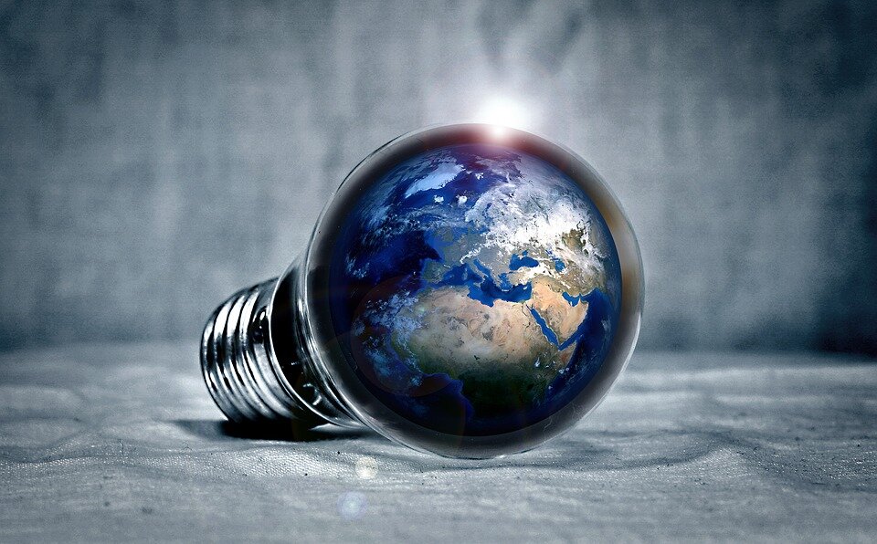 https://cdn.pixabay.com/photo/2017/08/04/21/52/earth-2581631_960_720.jpg