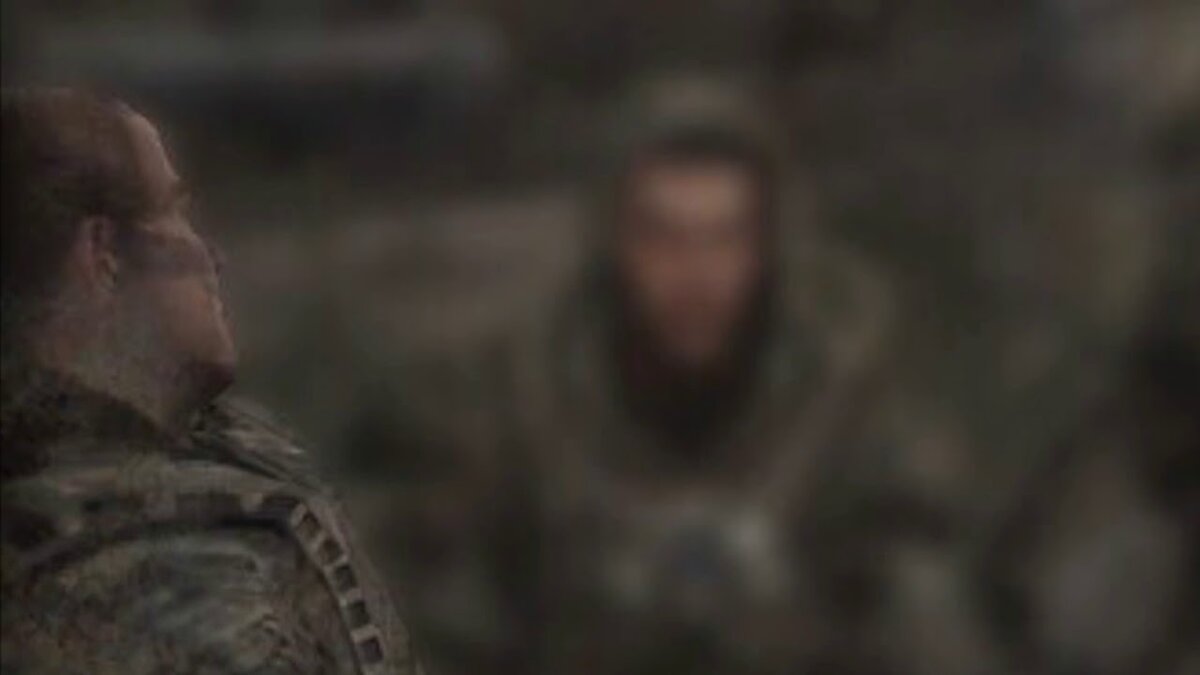 Клык на фото 