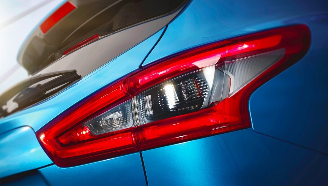 Задние фонари с 3-D эффектом