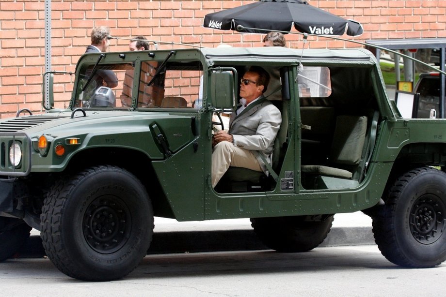 Демилитаризованный HUMVEE