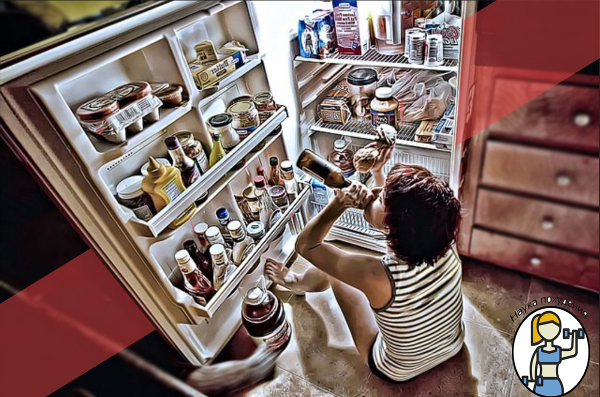 Девочка кушает , неправильное питание , 