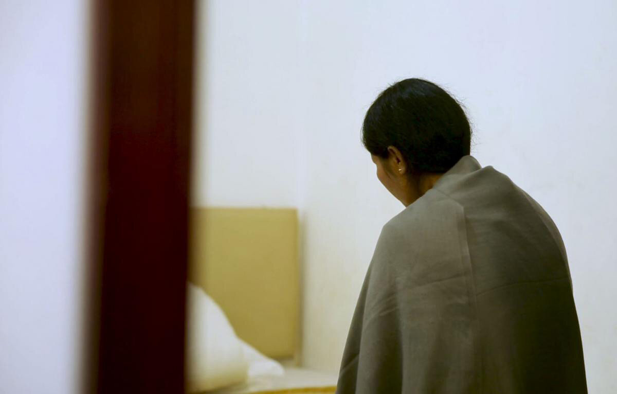 Вывезенная в КНР "невеста" из Мьянмы. Фото с сайта Hrw.org