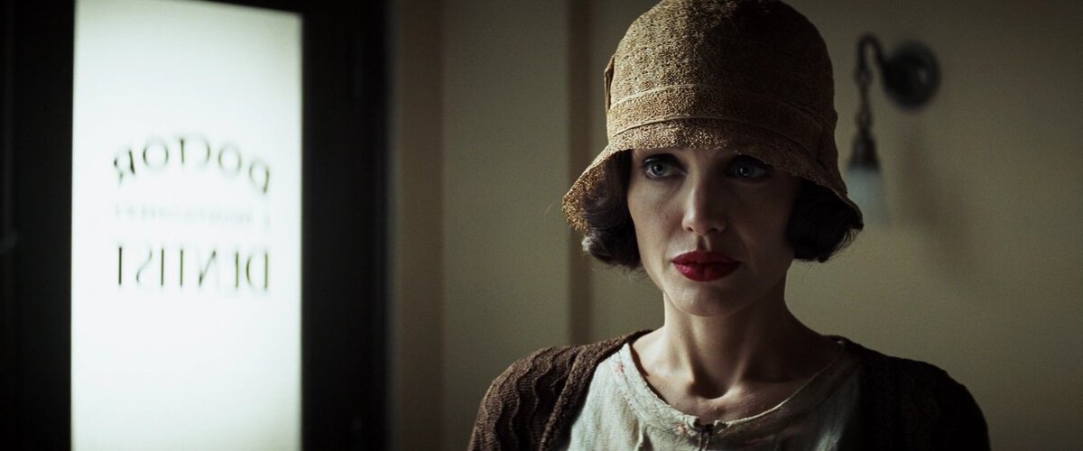 подмена с анджелиной джоли