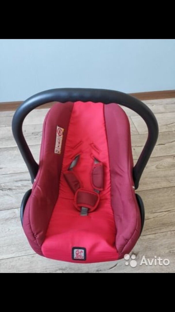 Автомобильное кресло