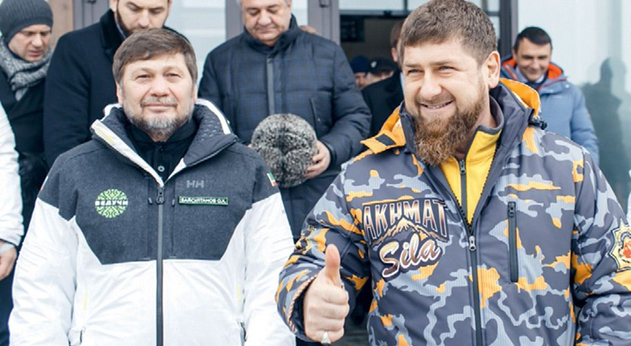 Кадыров заместитель министра спорта. Одес Байсултанов. Одес Хасаевич Байсултанов. Одес Байсултанов брат Кадырова. Байсултанов Минспорт России.