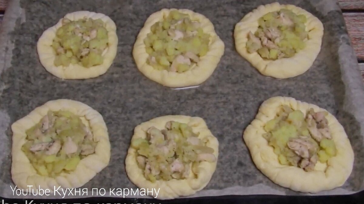 Сочные, красивые и очень вкусные пирожки с курицей и картошкой в духовке.  КУХНЯ ПО КАРМАНУ. | ЭДЕМ | Дзен