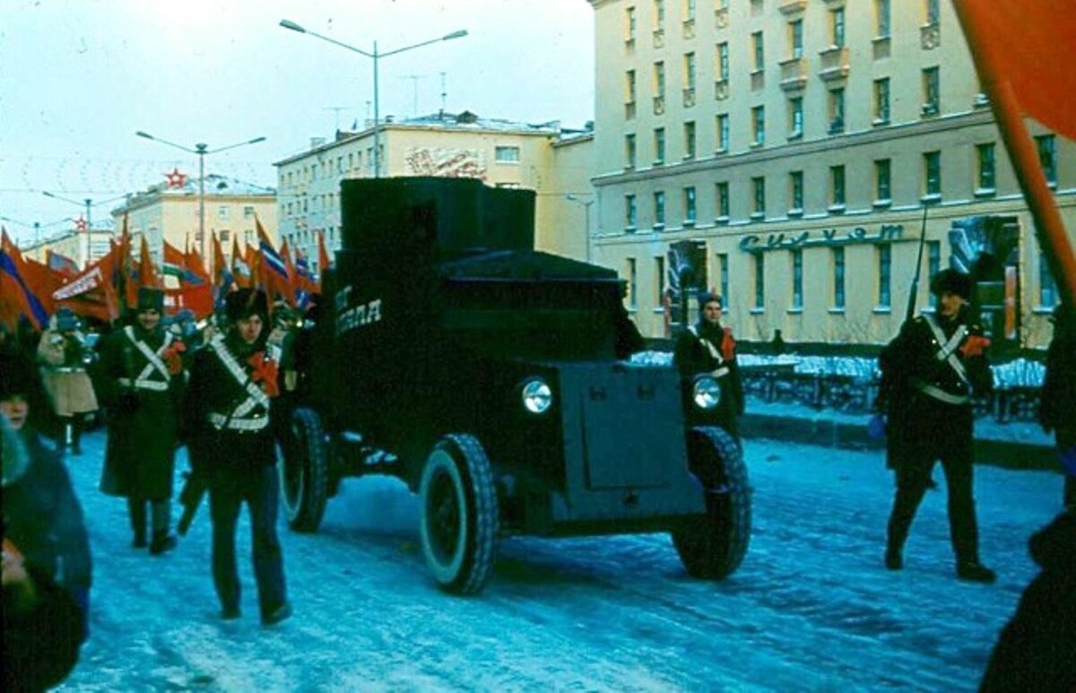 Броневик ленина фото