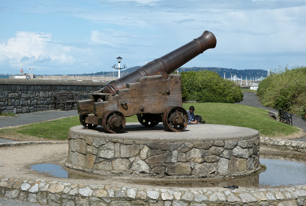 Русская пушка в Дун-Лэаре (фото William Murphy).