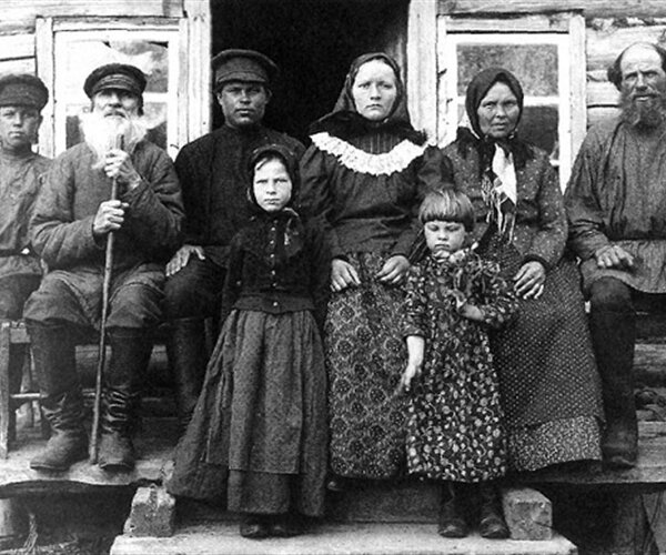 Познавательно! Когда на Руси появились фамилии?