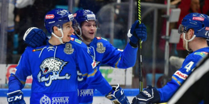 Казахстанские "барсы" составили компанию казанским в полуфинале Востока