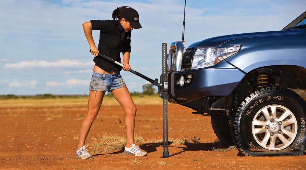 домкрат hi-jack for w164. колесо для подкатного домкрата 2т. домкрат гидравлический для рено дастер. поднять машину с помощью. домкрат лада 2106.