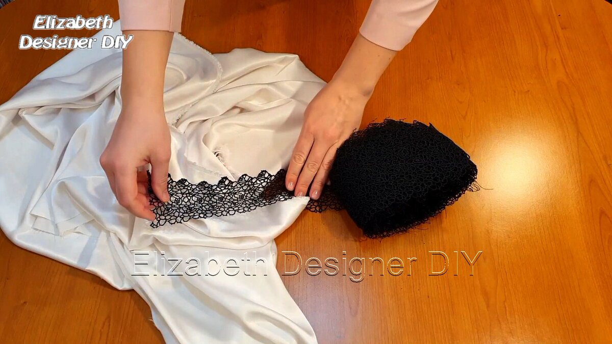 Как видите, остатков кружевных фестонов много и можно его щедро использовать.