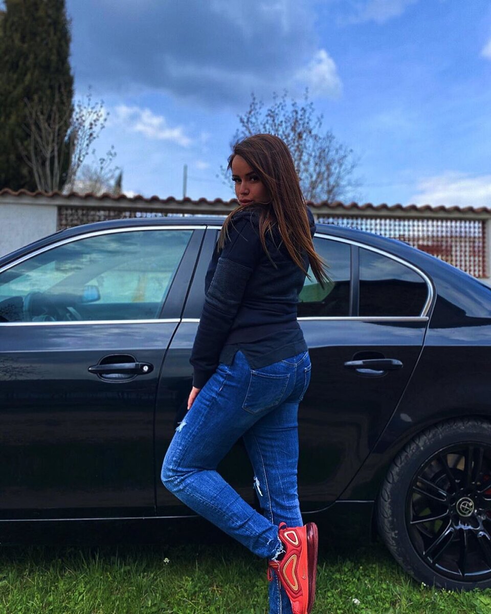 Ставьте палец вверх и подписывайтесь на канал. Фото взято из инстаграм mariiakrasiimirova 