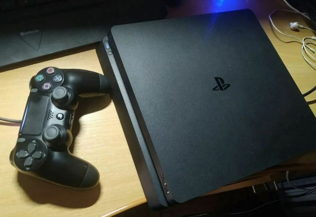 PS 4 slim перед разбором
