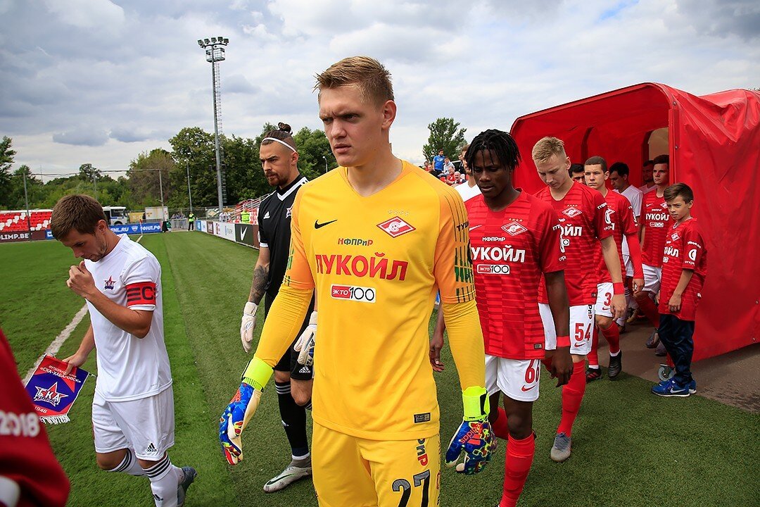Вратарь Тимур Акмурзин, фото с сайта spartak.com
