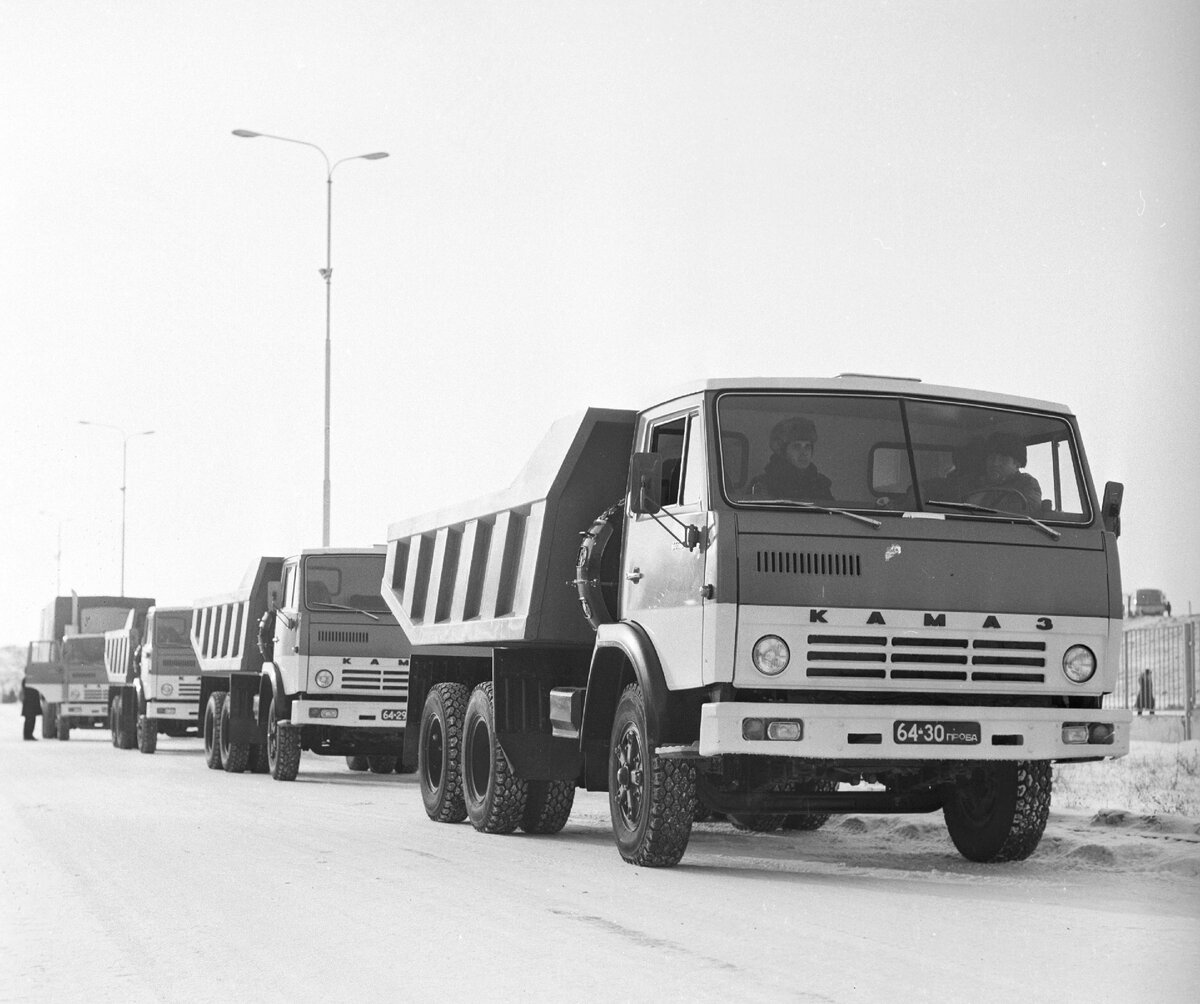 Грузовик КАМАЗ 5511