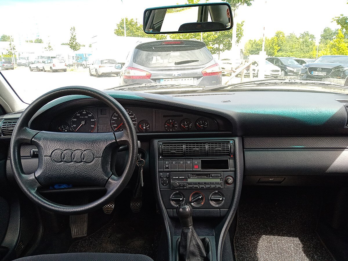 Ауди 100 С4 – неубиваемый автомобиль, который, к сожалению, в "живом" состоянии уже практически не найти из-за возраста                                                                                                                              Matchboxler, CC BY-SA 4.0 <https://creativecommons.org/licenses/by-sa/4.0>, via Wikimedia Commons