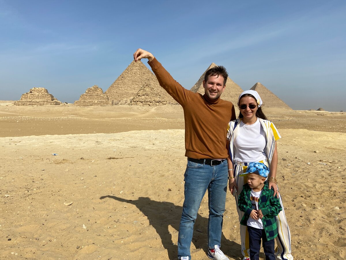 Мы в Каире, Пирамидки)