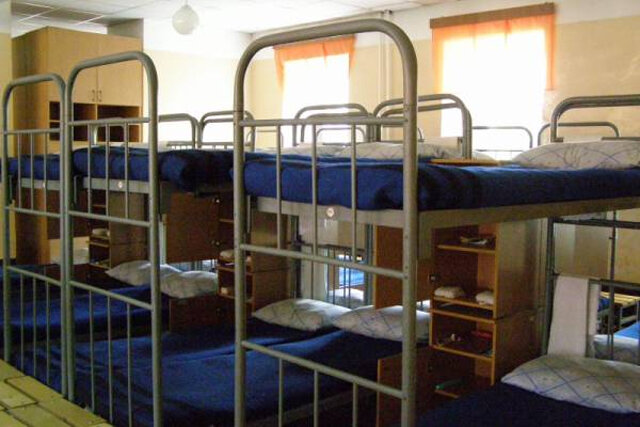 Так приблизительно выглядела наша казарма. Даже не приблизительно, а один в один!