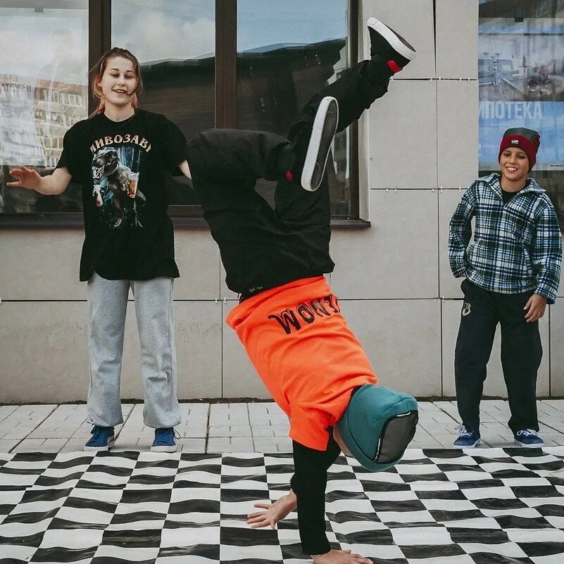 Детская Breaking команда "Новгородские кирпичи"