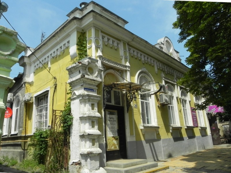 Дом Золотарёва, памятник архитектуры конца 19 века. Фото Викимапия 