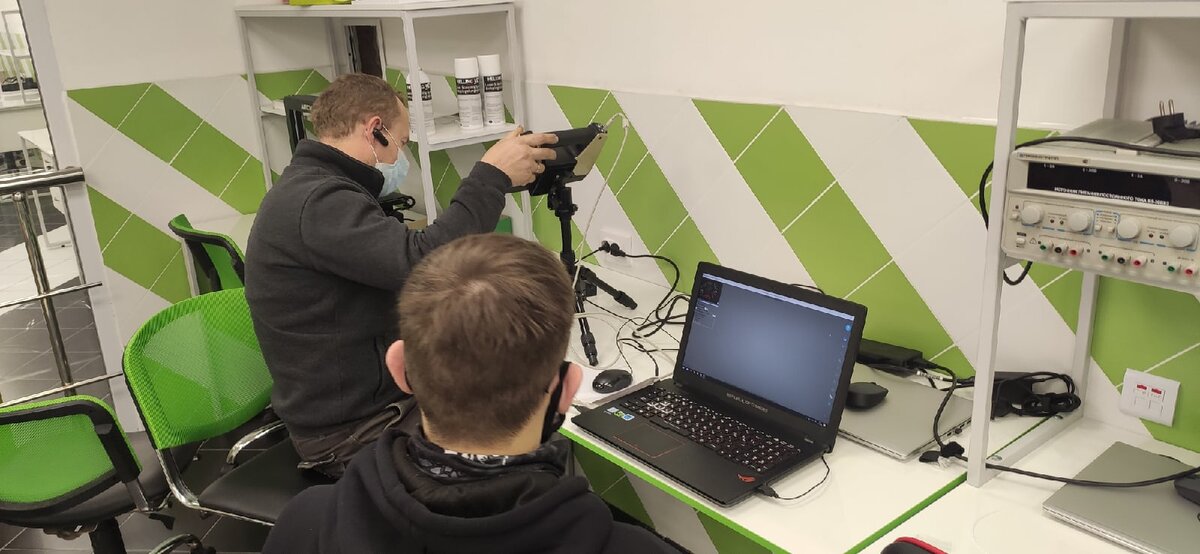 Ученые за работой