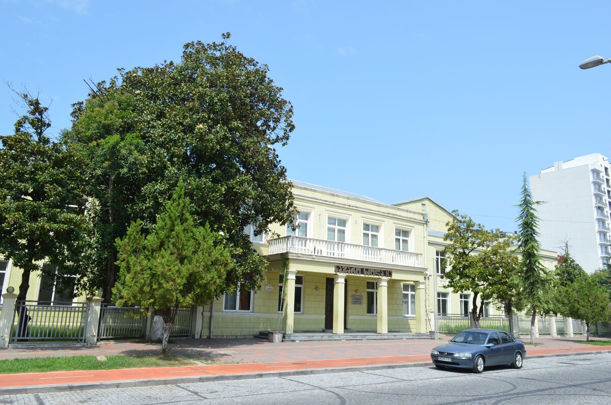 Фото wikimapia.org. Школа номер 3, куда мы очень хотели попасть, но не смогли из-за отсутствия мест.