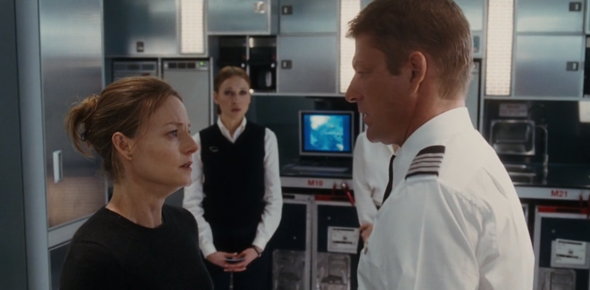 Иллюзия полета (фильм, 2005) Пассажирка с ребёнком заснула в самолёте. Проснулась — дочки нет. Она ищет ребёнка, но все вокруг уверяют, что дочки с ней и не было.