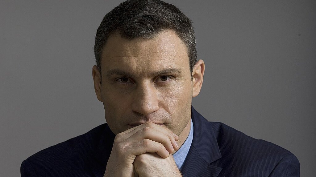 Киевский политик. Виталий Кличко. Виталий Кличко фото. Кличко портрет. Виталий Кличко фотосессия