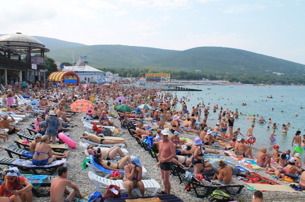Пляж в Кабардинке / Фото: ngs.ru