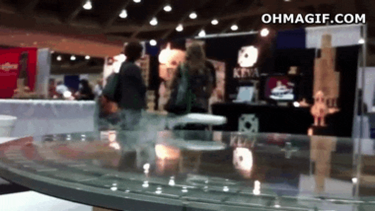 Кредит: ohmagif.com При охлаждении до достаточно низких температур некоторые материалы становятся сверхпроводящими: электрическое сопротивление внутри них падает до нуля. При воздействии сильного магнитного поля некоторые сверхпроводники проявляют эффекты левитации, а при правильно настроенном внешнем магнитном поле можно “закрепить” сверхпроводящий объект на месте в одном или нескольких измерениях, что приводит к впечатляющим применениям, таким как квантовая левитация. Это еще не было продемонстрировано для LK-99.