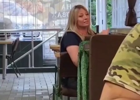    Жители ДНР требуют депортации на Украину жительницы Донецка за оскорбление военных РФ