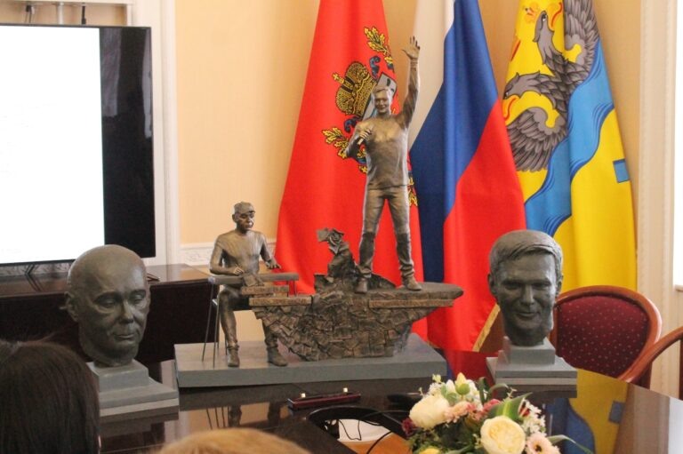    Стало известно, где в Оренбурге установят памятник Кузнецову и Шатунову Андрей Севостьянов