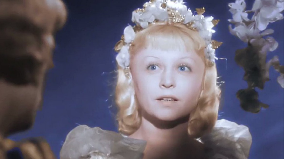 Янина Жеймо. Её Золушку знает и помнит до сих пор поколение тех, кто родился в двадцатом веке. Фраза из фильма: «Я не волшебник, а только учусь», — гуляет в народе уже больше семидесяти лет.-2