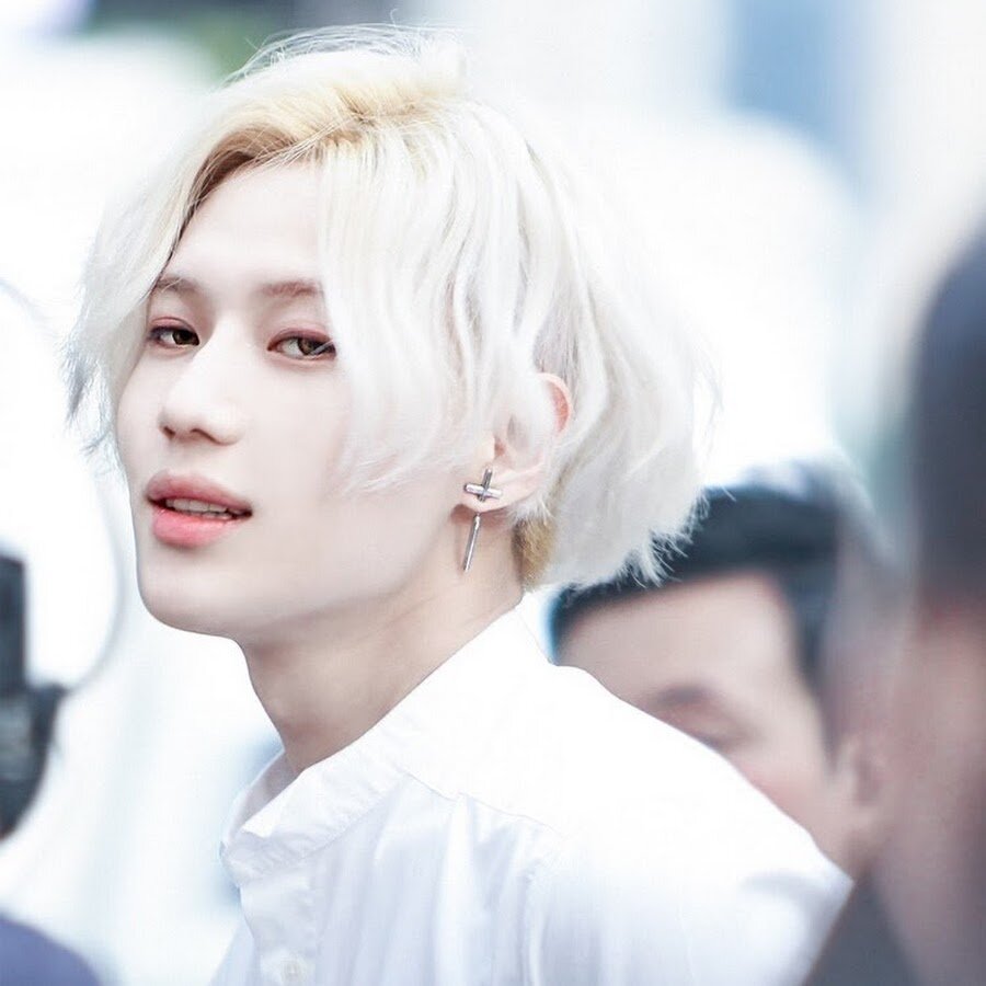 Taemin с длинными волосами