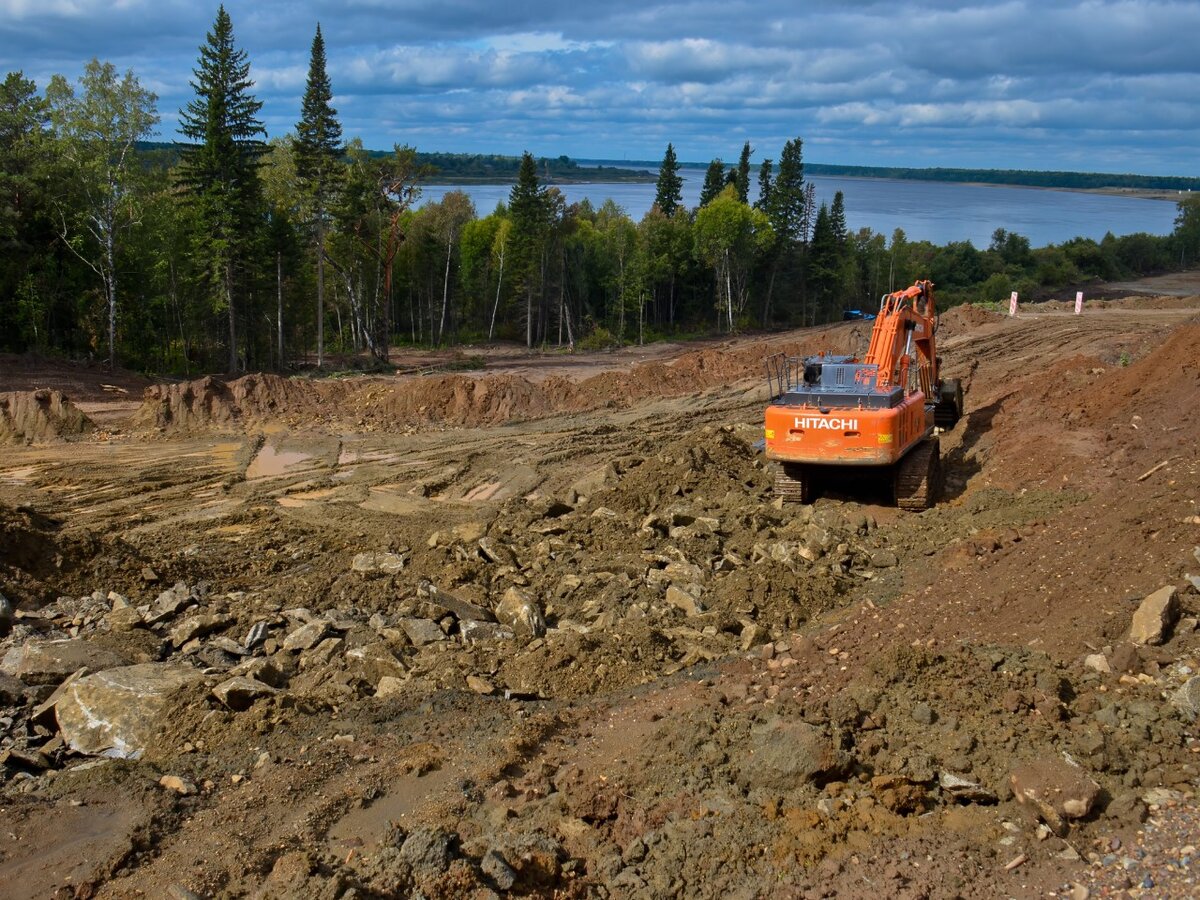     Дороги правого берега Енисея приводят в нормативное состояние: c запуском Высокогорского моста движение здесь станет намного более интенсивным