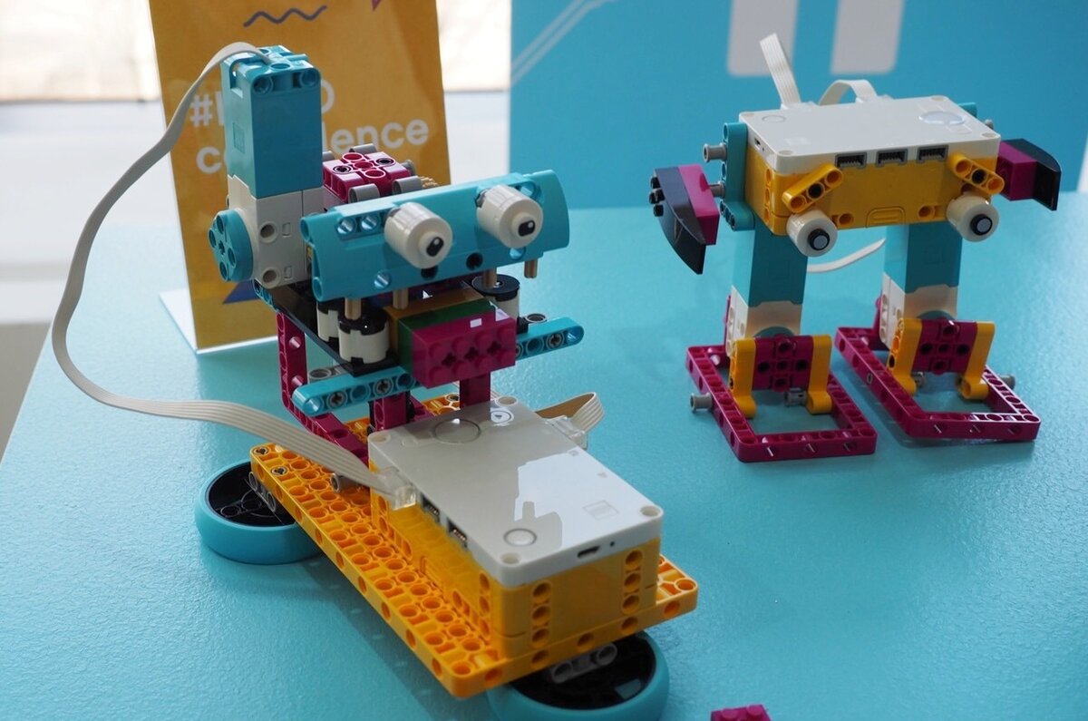 Источник - Lego Education