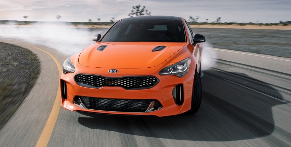 Kia Stinger GTS имеет 365 лошадиных сил и дрифт режим
