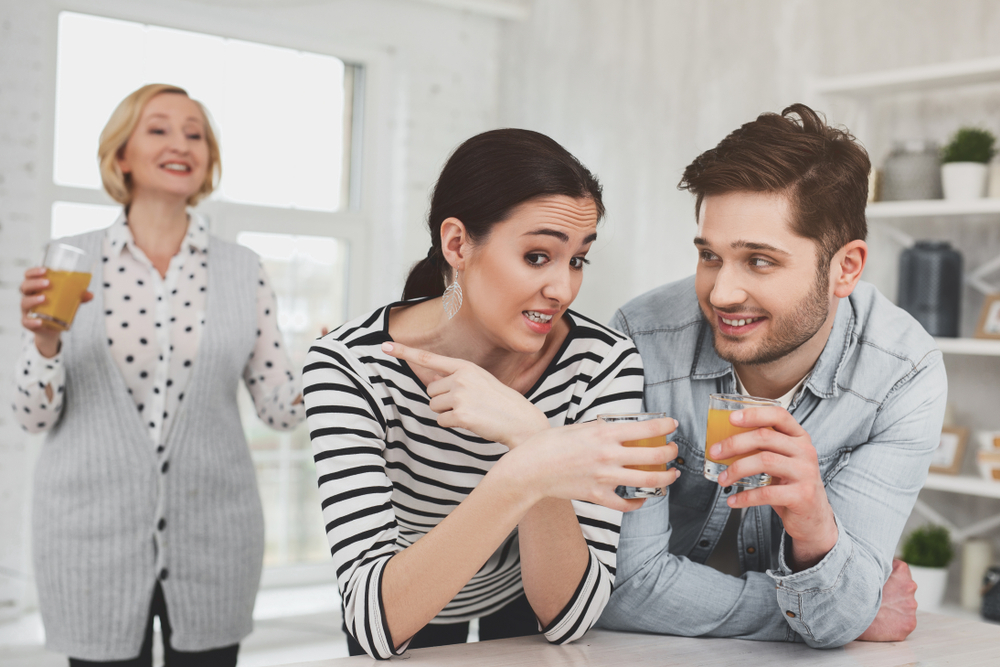 Как избавиться от необходимости ухаживать за свекровью