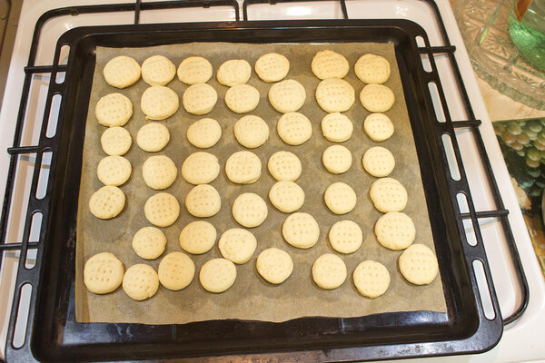 Печенье готово к выпеканию