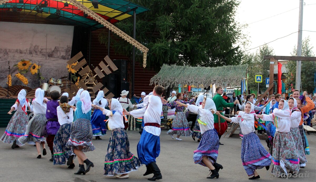 Погода в тарбагатае забайкальском крае. Село Тарбагатай Бурятия. Семейские Тарбагатай. Село Тарбагатай Бурятия семейские. Тарбагатай (Тарбагатайский район).