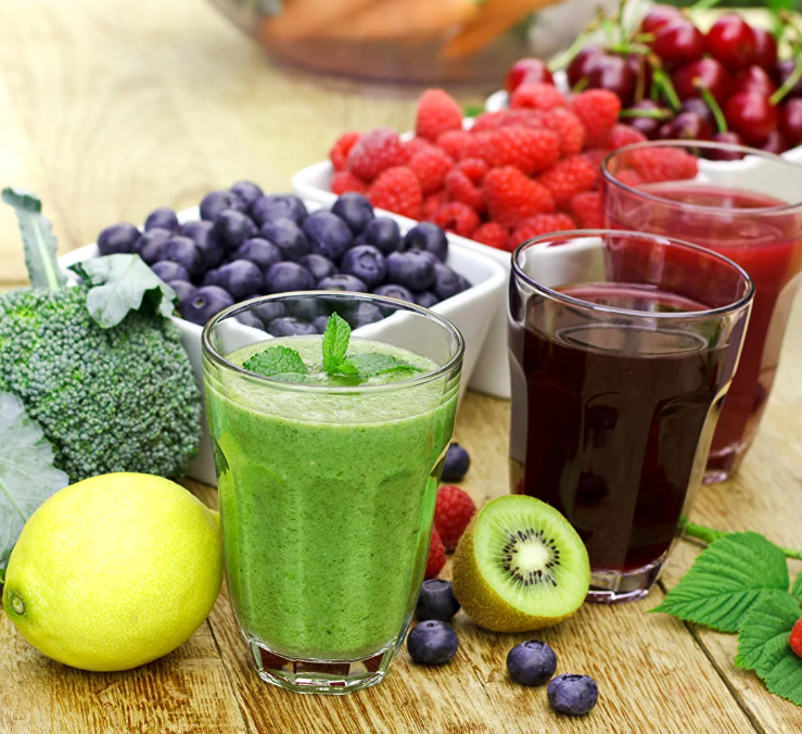 Напитки из овощей и фруктов содержат много витаминов