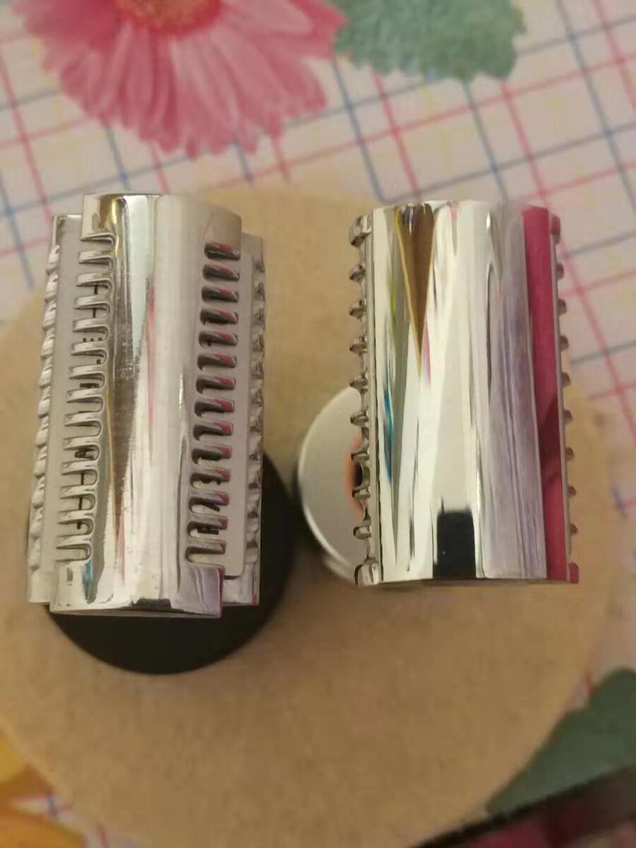 Слева Yaqi слант, справа Muhle R41