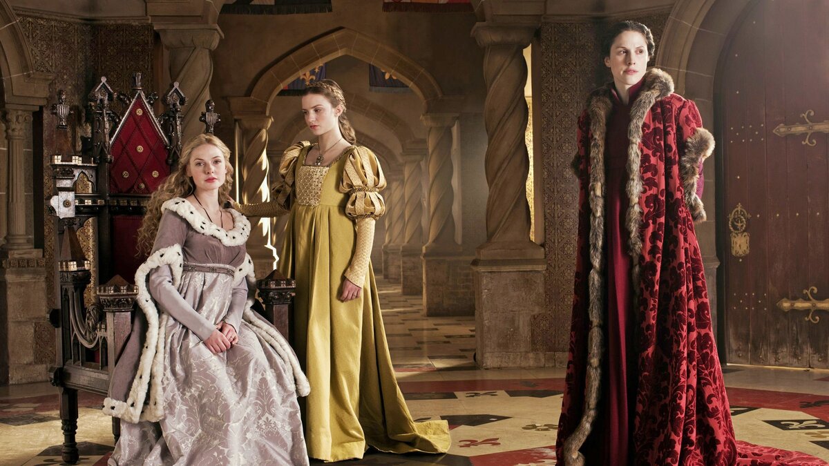  Photo: fan series archive - White Queen