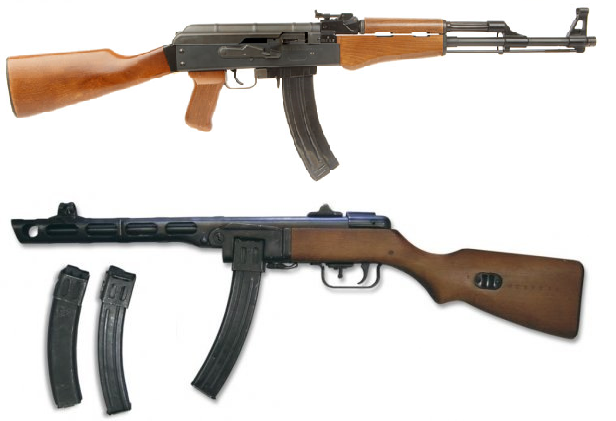 Сверху АК из фильма, внизу ППШ. Магазины очень похожи