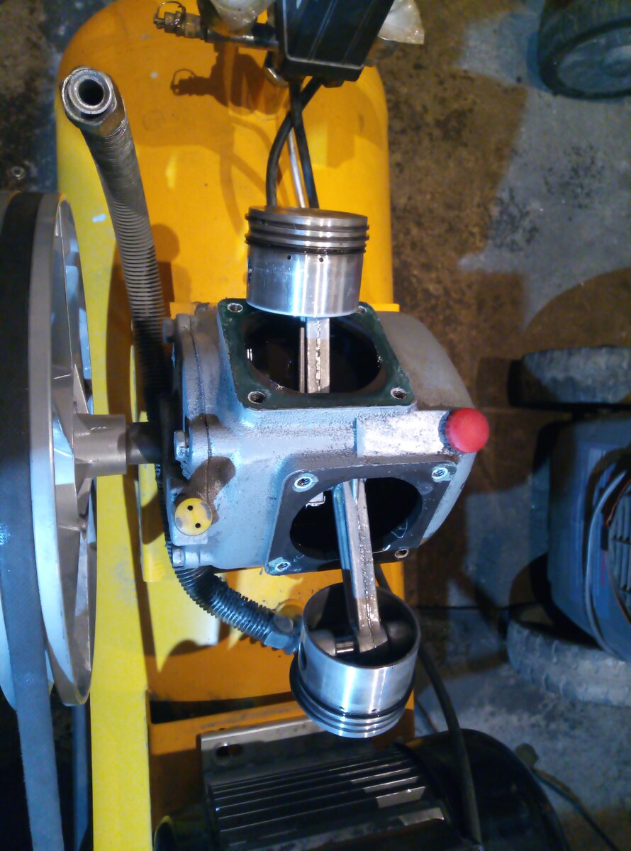 фото компресора дензел. 100 литровый