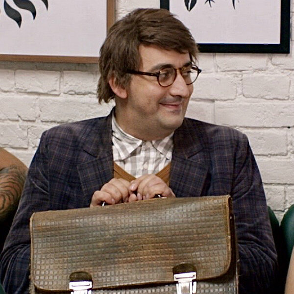 Мкртыч Арзуманян в роли Гоши, кадр из сериала