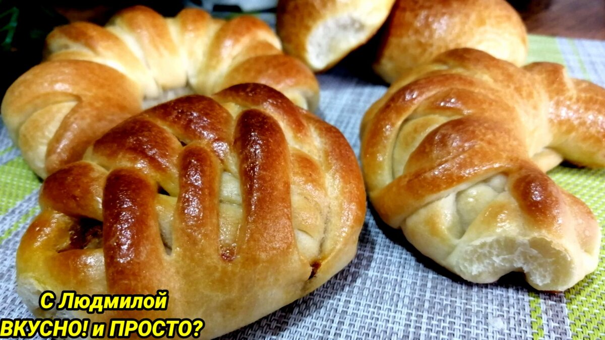 Красивые пирожки с капустой из дрожжевого теста